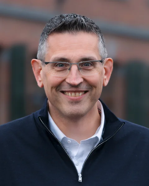 Porträtfoto Stefan Meuser